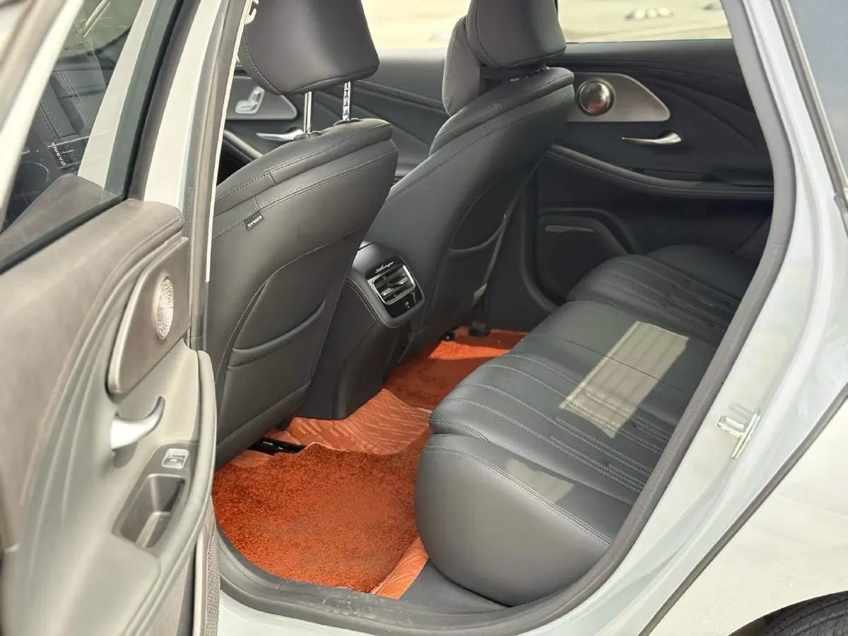 2024 Fulwin FulwinA8 1.5T 156HP L4 1DHT PHEV 18.3KWH,autocango,china used car exporter,china ev exporter,chinese used car exporter,chinese used ev exporter