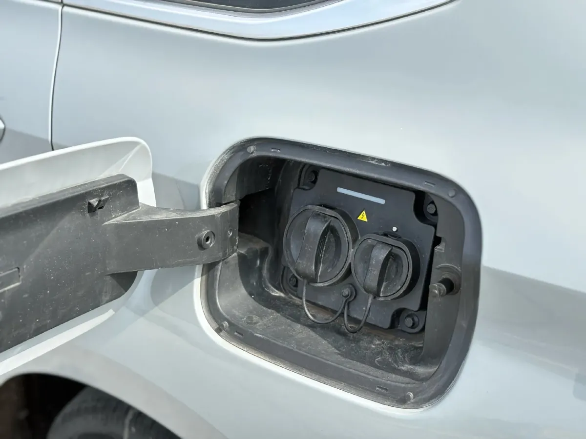 2024 Fulwin FulwinA8 1.5T 156HP L4 1DHT PHEV 18.3KWH,autocango,china used car exporter,china ev exporter,chinese used car exporter,chinese used ev exporter