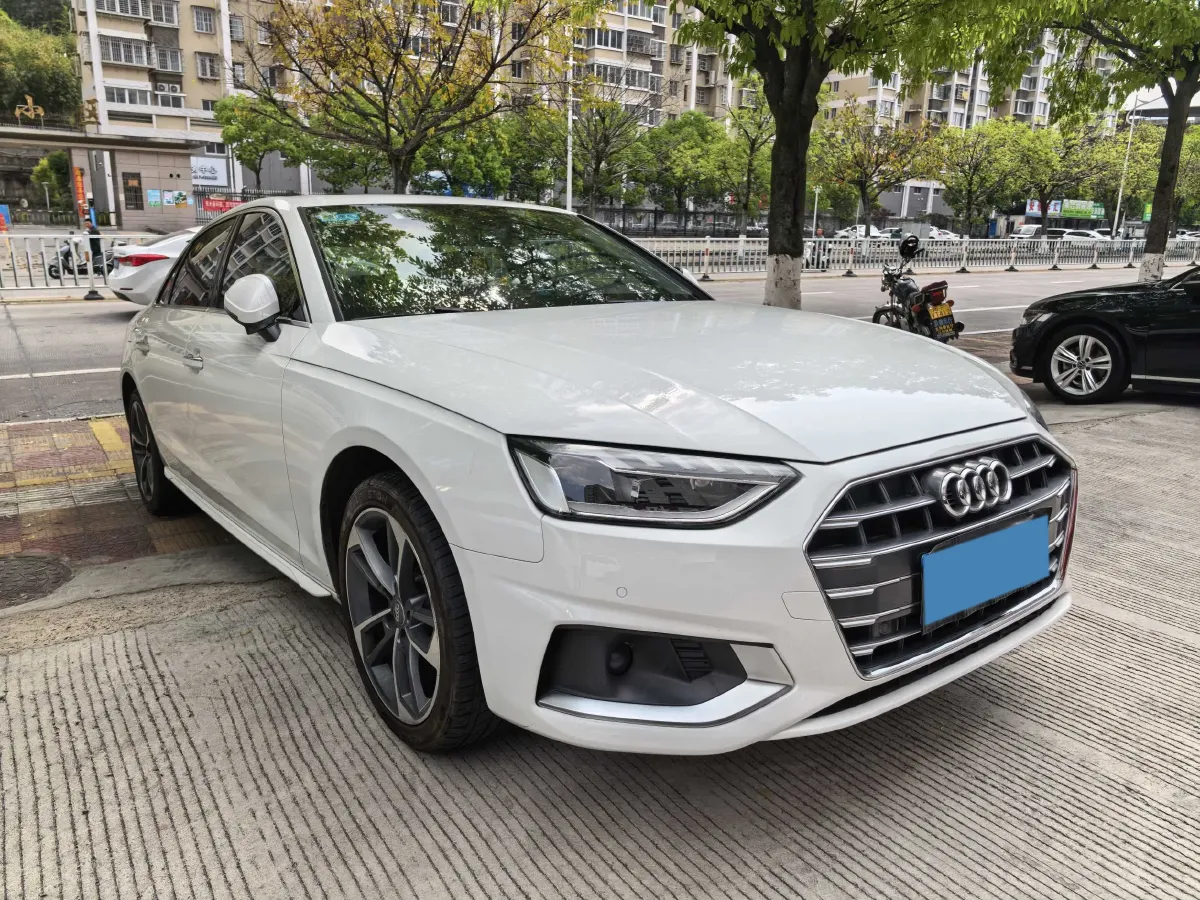 2020 Audi A4L 2.0T 190HP L4 7DCT,autocango,china used car exporter,china ev exporter,chinese used car exporter,chinese used ev exporter