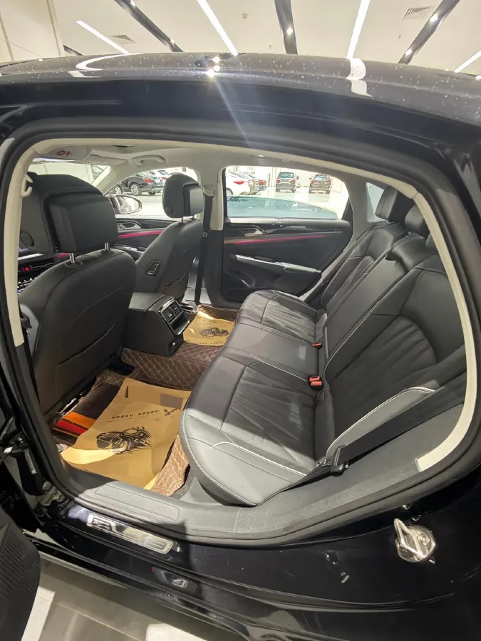 2022 Xpeng P7 BEV 60.2KWH,autocango,china used car exporter,china ev exporter,chinese used car exporter,chinese used ev exporter