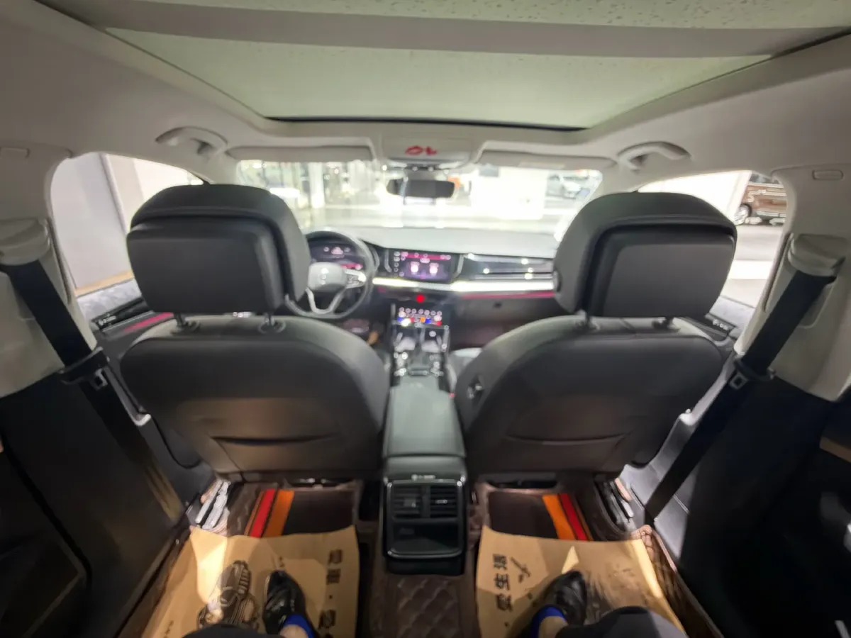 2022 Xpeng P7 BEV 60.2KWH,autocango,china used car exporter,china ev exporter,chinese used car exporter,chinese used ev exporter