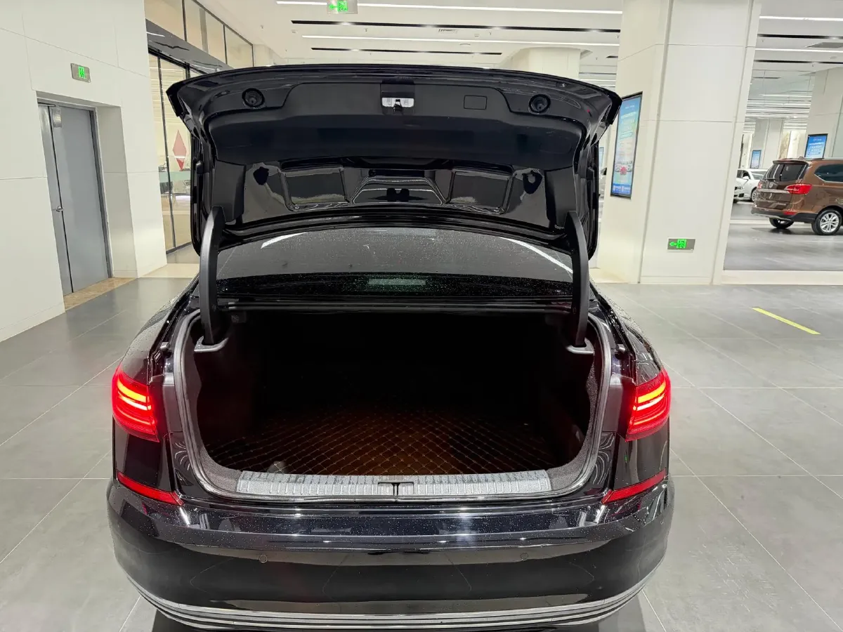 2022 Xpeng P7 BEV 60.2KWH,autocango,china used car exporter,china ev exporter,chinese used car exporter,chinese used ev exporter