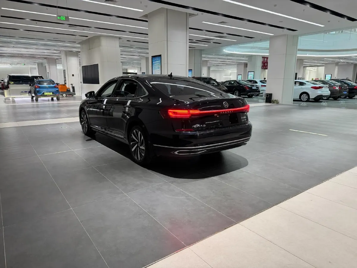 2022 Xpeng P7 BEV 60.2KWH,autocango,china used car exporter,china ev exporter,chinese used car exporter,chinese used ev exporter