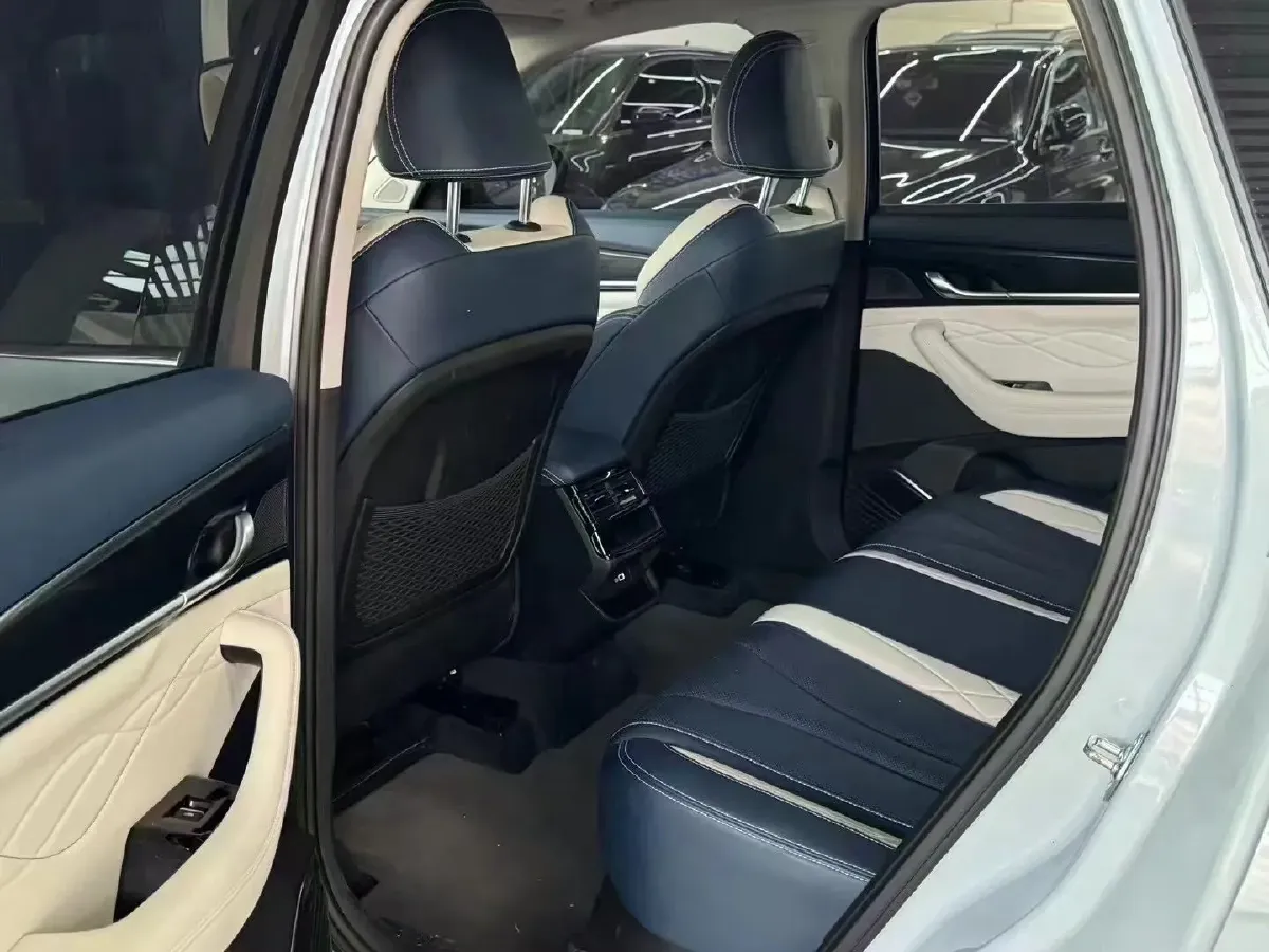 2022 Citroen C5 X 1.6T 175HP L4 8AT,autocango,china used car exporter,china ev exporter,chinese used car exporter,chinese used ev exporter