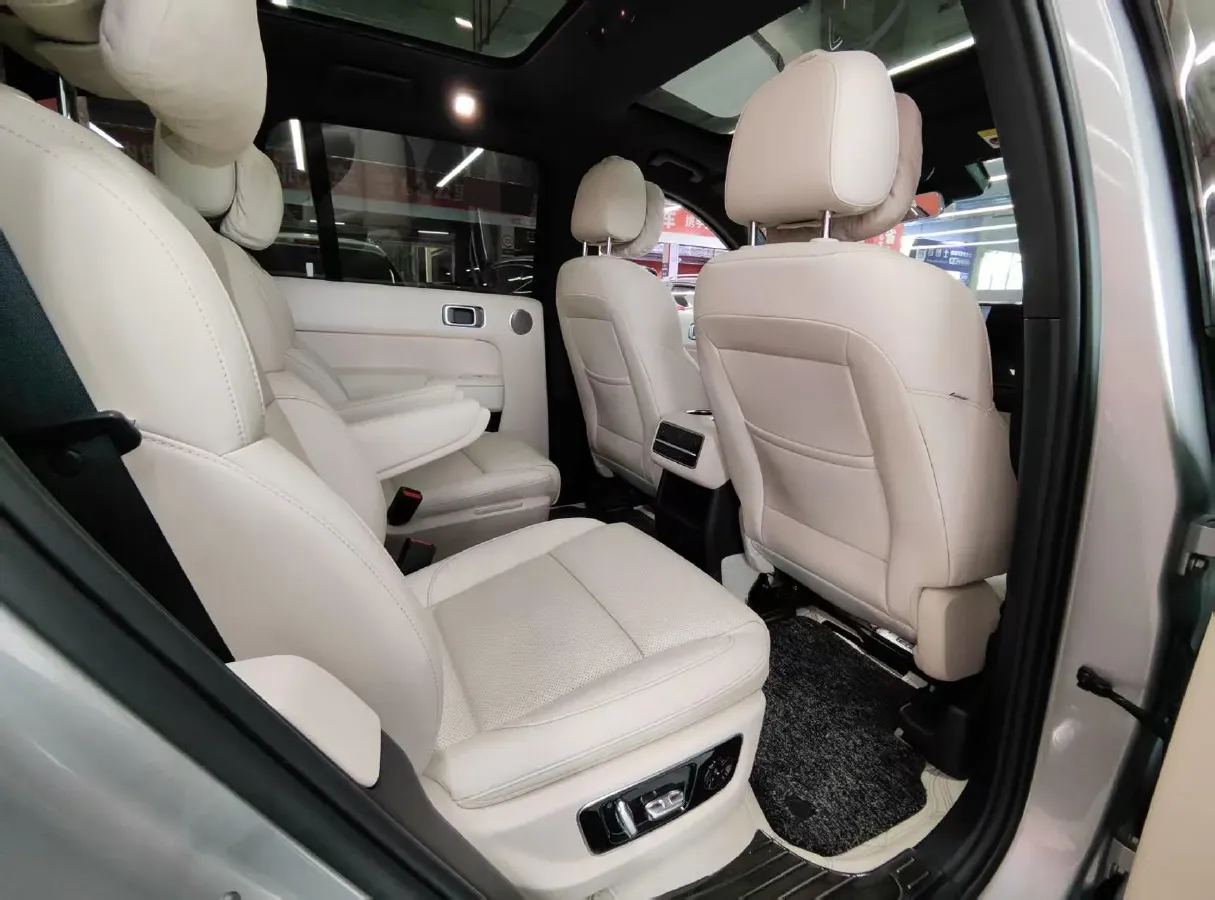 2023 Li L8 Range Extended 154HP REEV 40.9KWH,autocango,china used car exporter,china ev exporter,chinese used car exporter,chinese used ev exporter