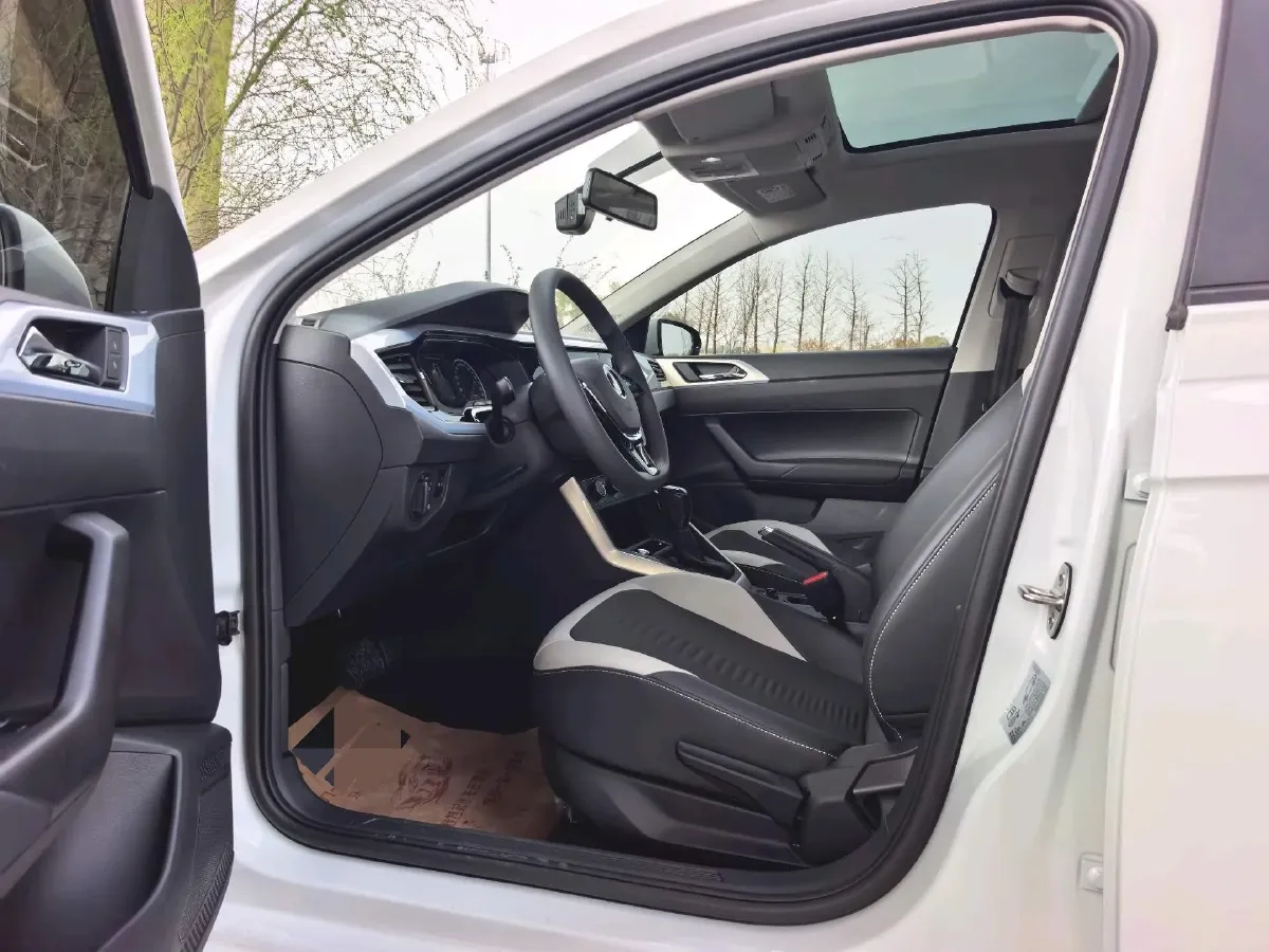 2021 Haval H6 1.5T 169HP L4 7DCT,autocango,china used car exporter,china ev exporter,chinese used car exporter,chinese used ev exporter