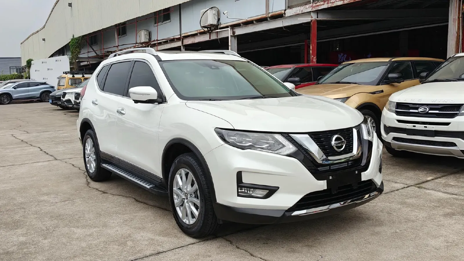 2022 Nissan X-Trail 2.0L 151HP L4 CVT,autocango,china used car exporter,china ev exporter,chinese used car exporter,chinese used ev exporter