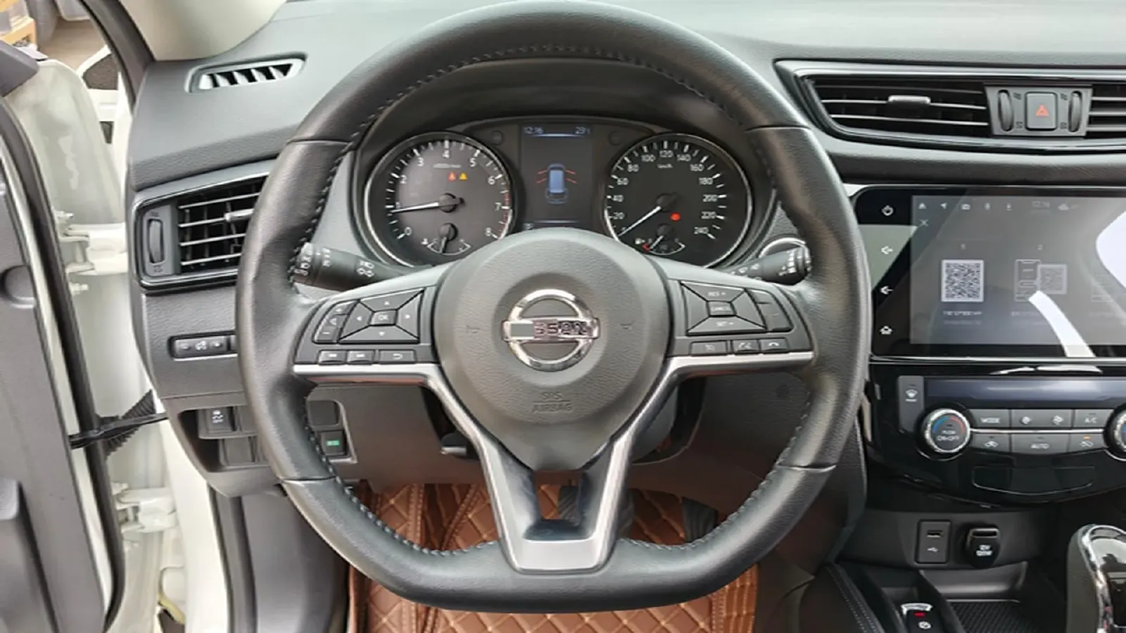 2022 Nissan X-Trail 2.0L 151HP L4 CVT,autocango,china used car exporter,china ev exporter,chinese used car exporter,chinese used ev exporter