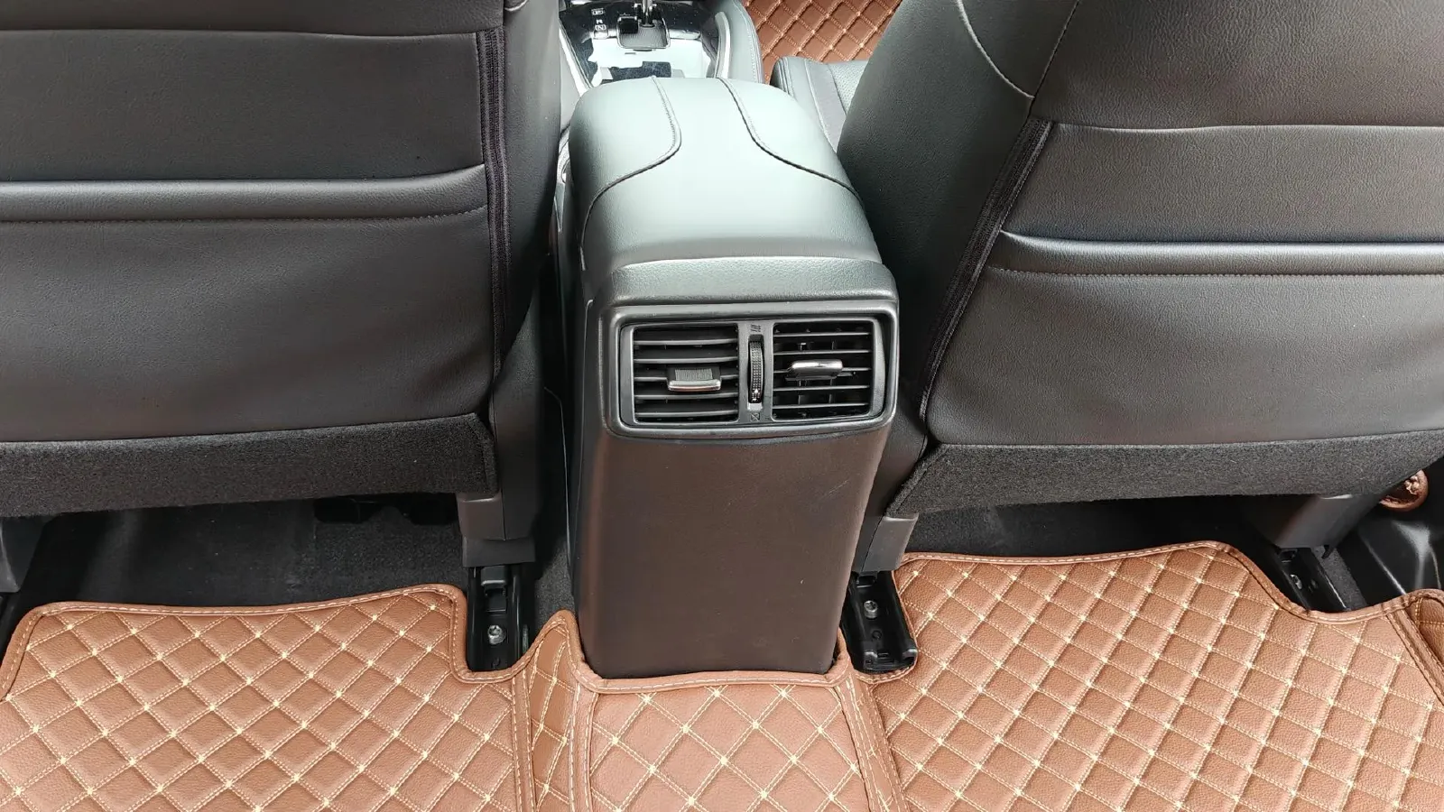 2022 Nissan X-Trail 2.0L 151HP L4 CVT,autocango,china used car exporter,china ev exporter,chinese used car exporter,chinese used ev exporter