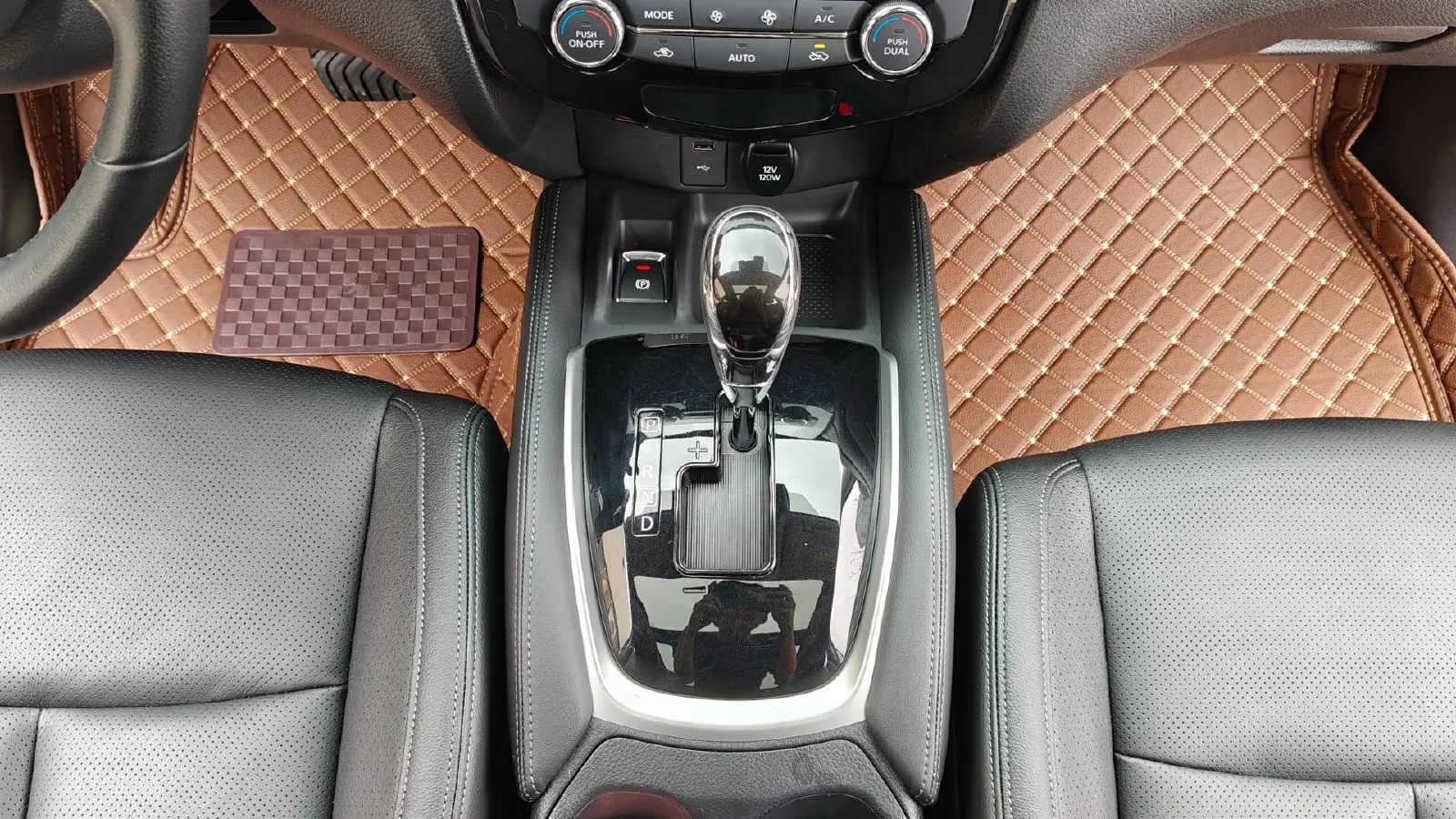 2022 Nissan X-Trail 2.0L 151HP L4 CVT,autocango,china used car exporter,china ev exporter,chinese used car exporter,chinese used ev exporter