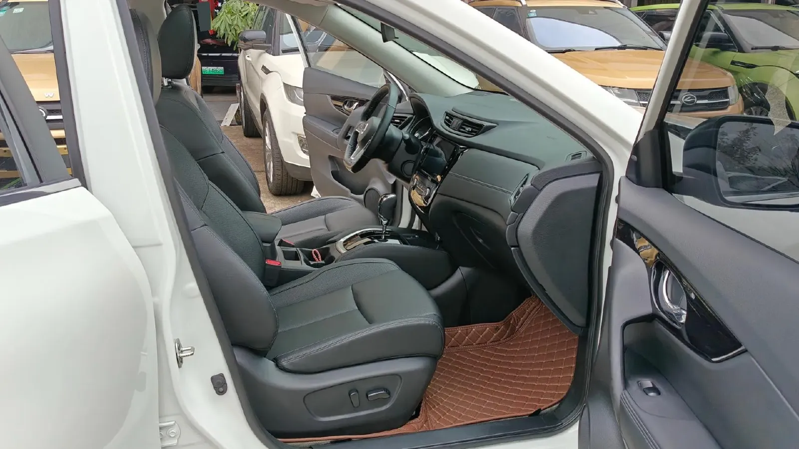 2022 Nissan X-Trail 2.0L 151HP L4 CVT,autocango,china used car exporter,china ev exporter,chinese used car exporter,chinese used ev exporter