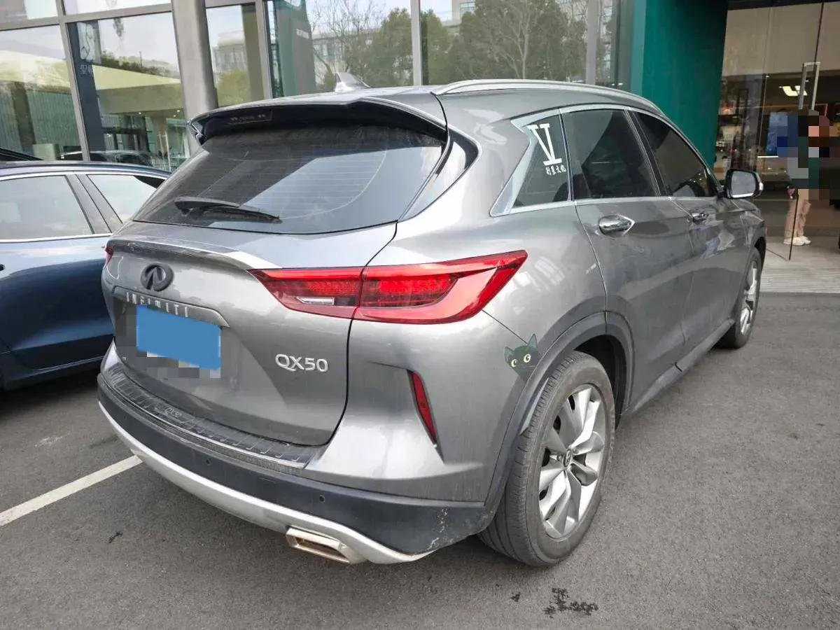 2020 Infiniti QX50 2.0T 272HP L4 CVT,autocango,china used car exporter,china ev exporter,chinese used car exporter,chinese used ev exporter