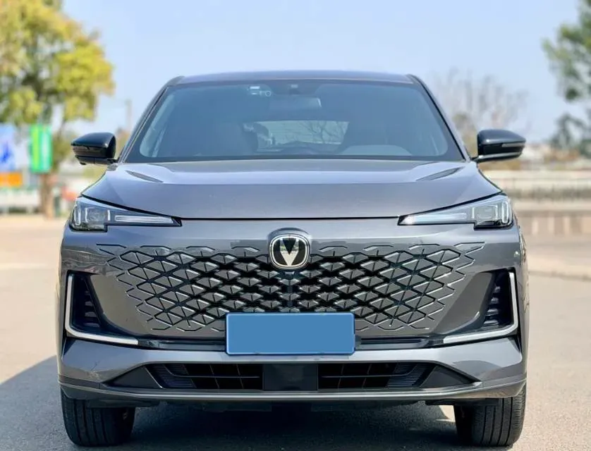2023 ChangAn CS55 Plus 1.5T 188HP L4 7DCT,autocango,china used car exporter,china ev exporter,chinese used car exporter,chinese used ev exporter