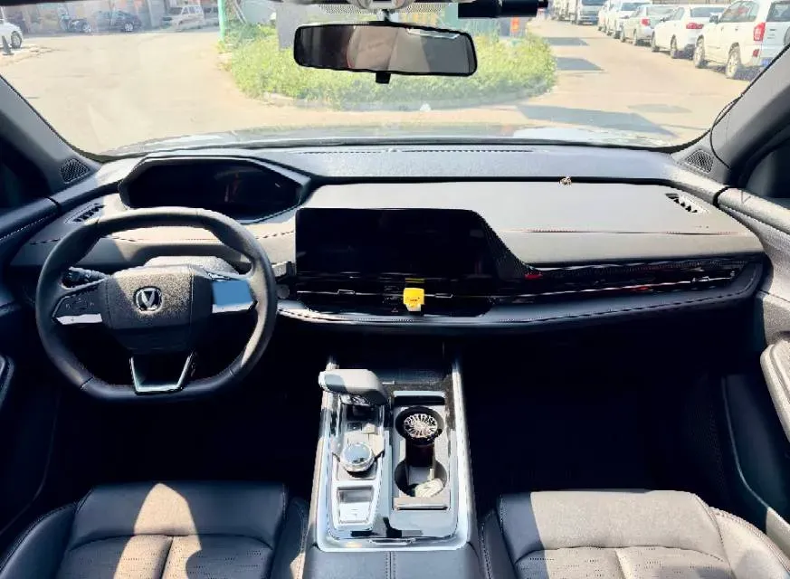 2023 ChangAn CS55 Plus 1.5T 188HP L4 7DCT,autocango,china used car exporter,china ev exporter,chinese used car exporter,chinese used ev exporter