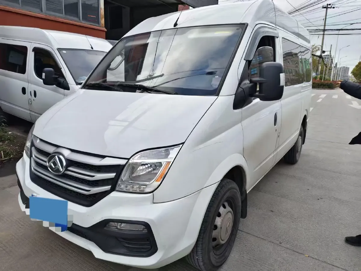 2019 MAXUS XinTu V80 2.5T 136HP L4 6MT,autocango,china used car exporter,china ev exporter,chinese used car exporter,chinese used ev exporter