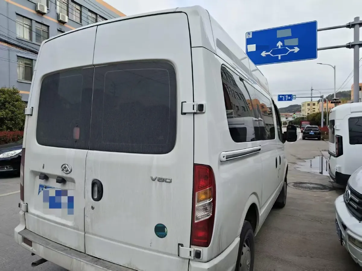 2019 MAXUS XinTu V80 2.5T 136HP L4 6MT,autocango,china used car exporter,china ev exporter,chinese used car exporter,chinese used ev exporter