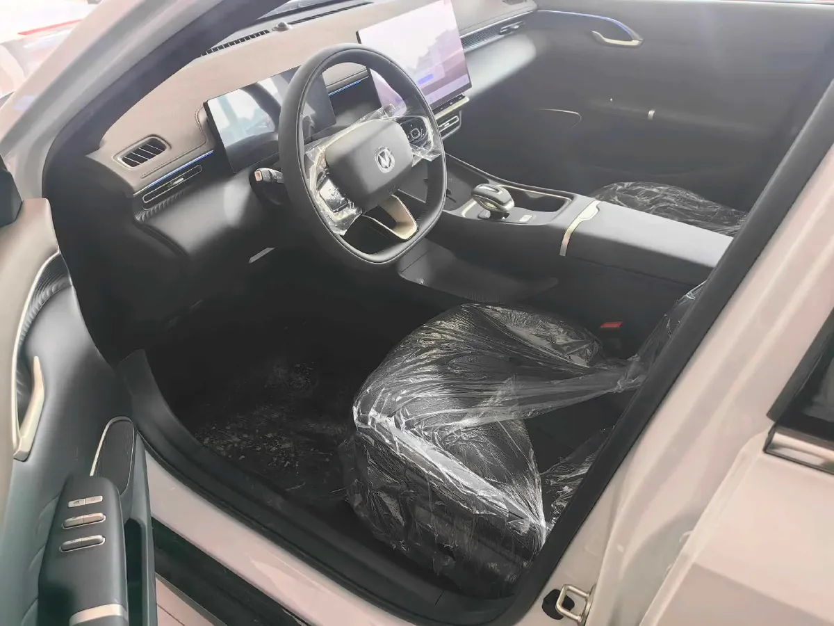 2026 ChangAn Eado 1.5T 192HP L4 7DCT,autocango,china used car exporter,china ev exporter,chinese used car exporter,chinese used ev exporter