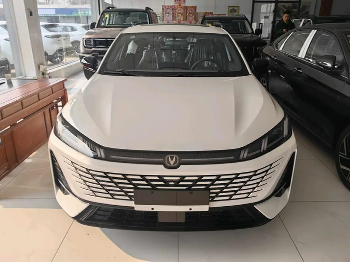 2026 ChangAn Eado 1.5T 192HP L4 7DCT,autocango,china used car exporter,china ev exporter,chinese used car exporter,chinese used ev exporter