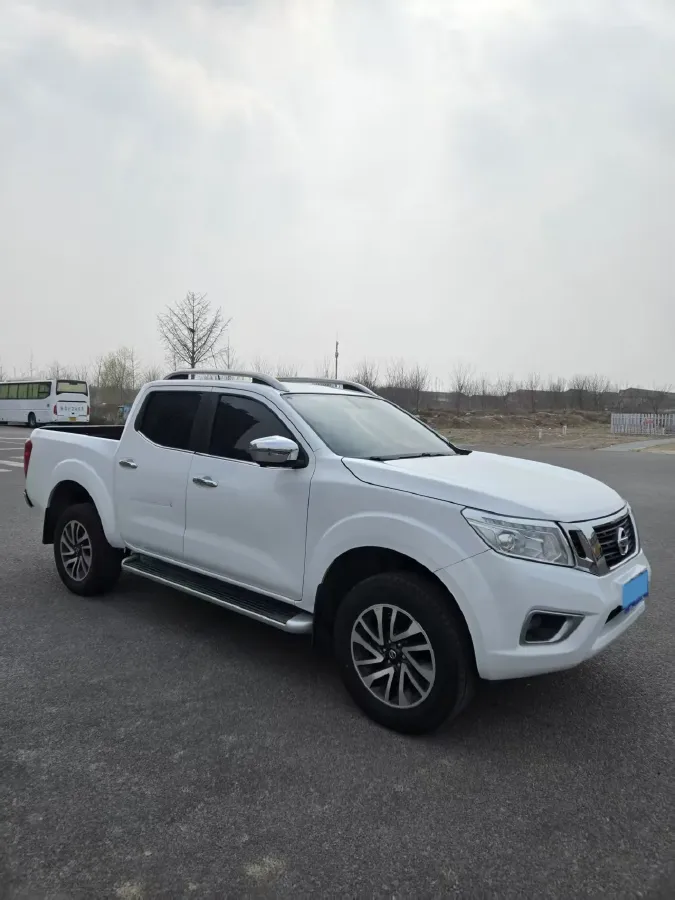 2021 Nissan Navara 2.5L 190HP L4 7AT,autocango,china used car exporter,china ev exporter,chinese used car exporter,chinese used ev exporter