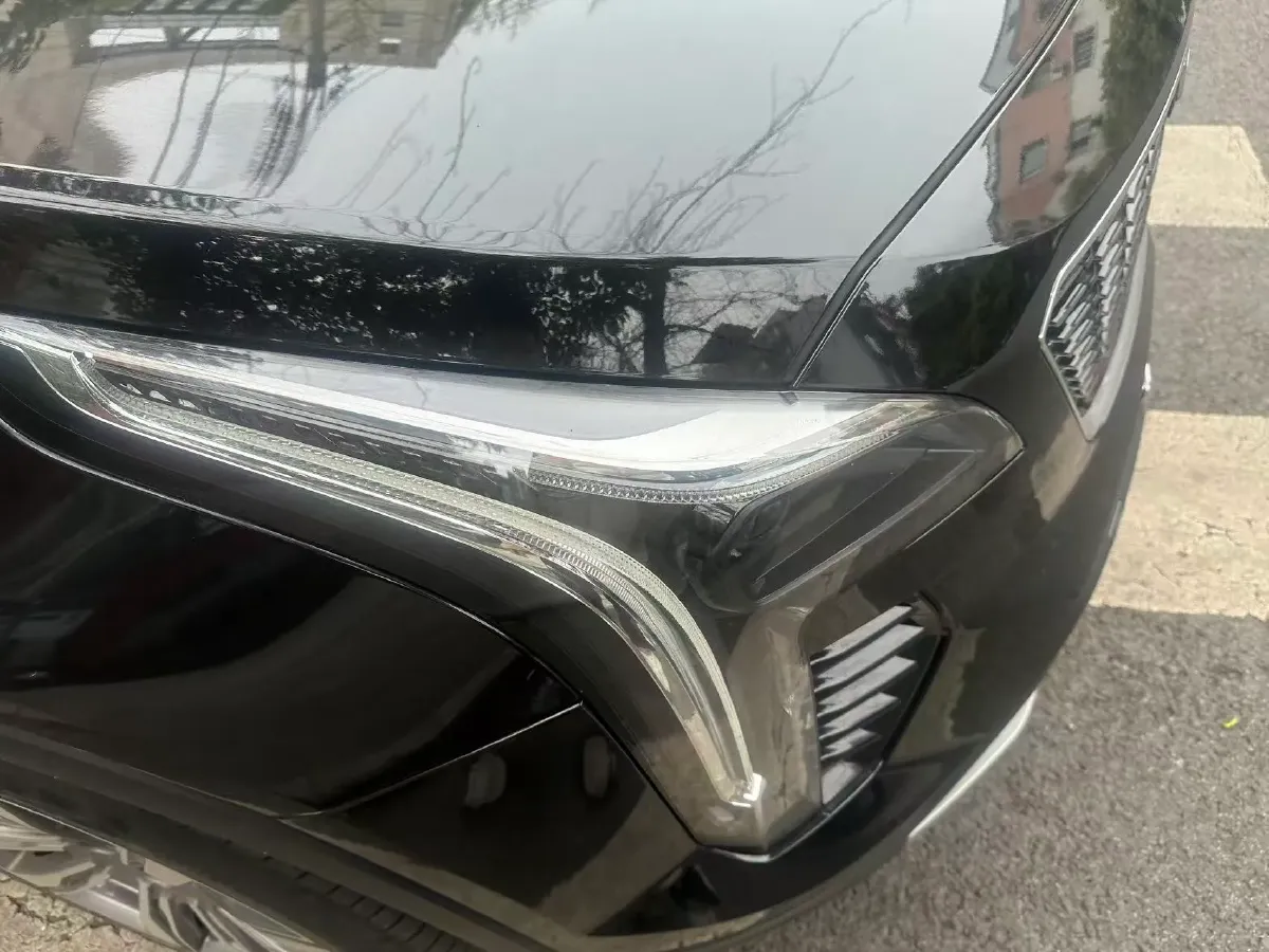 2018 Cadillac XT4 2.0T 241HP L4 9AT,autocango,china used car exporter,china ev exporter,chinese used car exporter,chinese used ev exporter