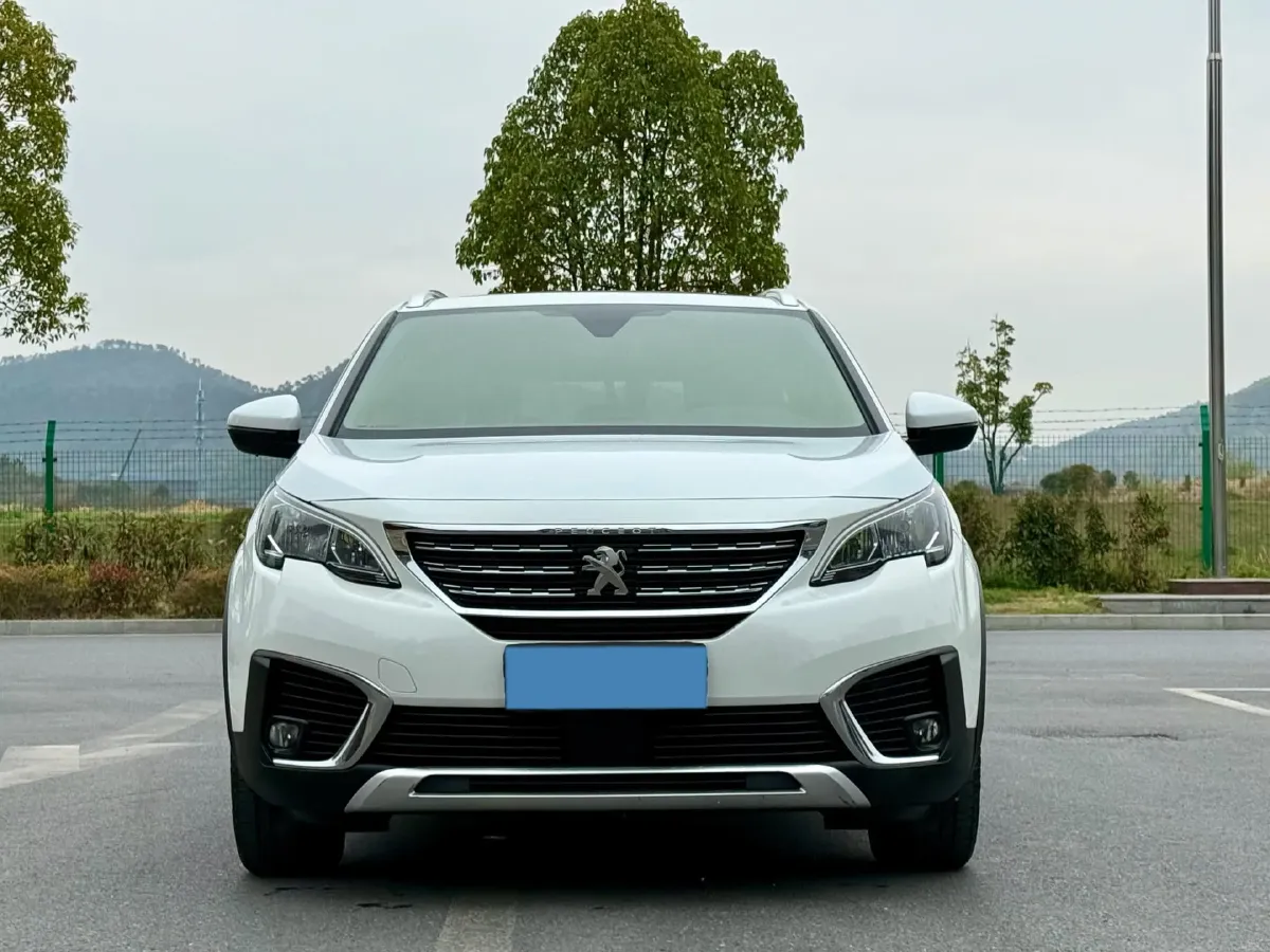 2019 Peugeot 5008 1.6T 170HP L4 6AT,autocango,china used car exporter,china ev exporter,chinese used car exporter,chinese used ev exporter