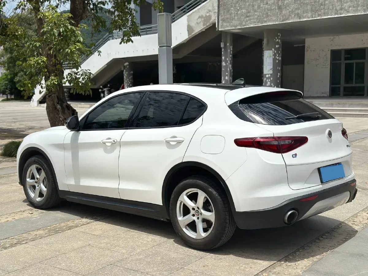 2017 Lexus NX 2.0T 238HP L4 6AT,autocango,china used car exporter,china ev exporter,chinese used car exporter,chinese used ev exporter