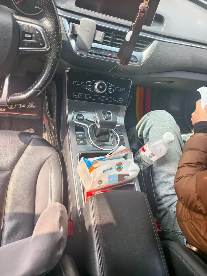 2020 HongQi H5 1.5T 169HP L4 7DCT,autocango,china used car exporter,china ev exporter,chinese used car exporter,chinese used ev exporter