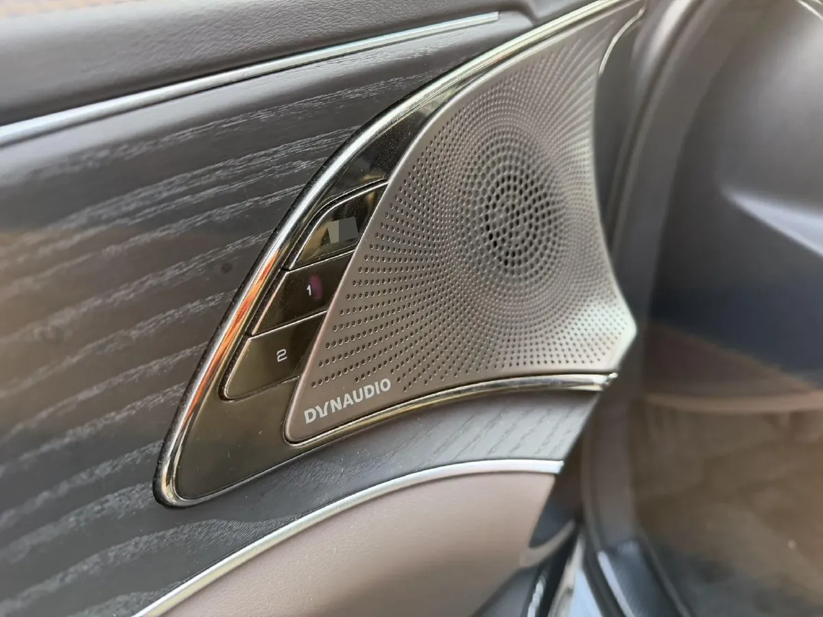 2022 Lincoln Corsair 2.0T 245HP L4 8AT,autocango,china used car exporter,china ev exporter,chinese used car exporter,chinese used ev exporter