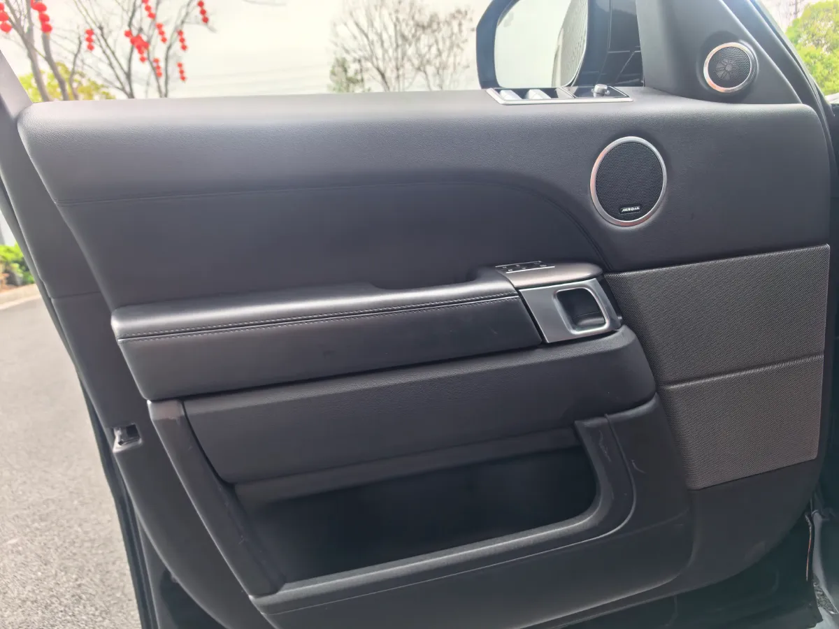 2021 Land Rover Range Rover Sport 3.0T 360HP L6 8AT,autocango,china used car exporter,china ev exporter,chinese used car exporter,chinese used ev exporter