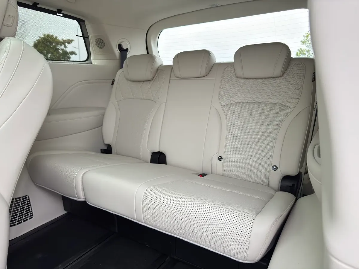 2025 WEY HighMountain 1.5T 170HP L4 4DHT PHEV,autocango,china used car exporter,china ev exporter,chinese used car exporter,chinese used ev exporter