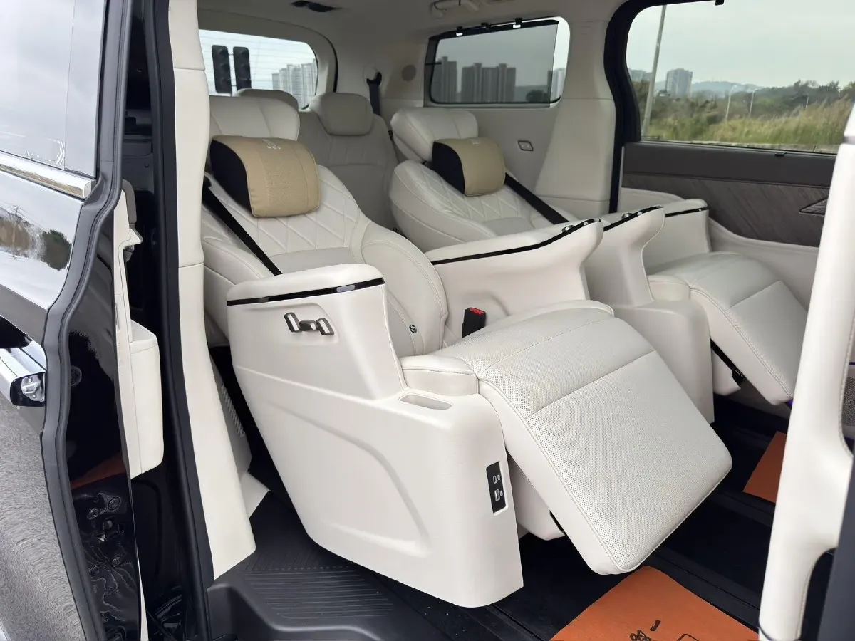 2025 WEY HighMountain 1.5T 170HP L4 4DHT PHEV,autocango,china used car exporter,china ev exporter,chinese used car exporter,chinese used ev exporter