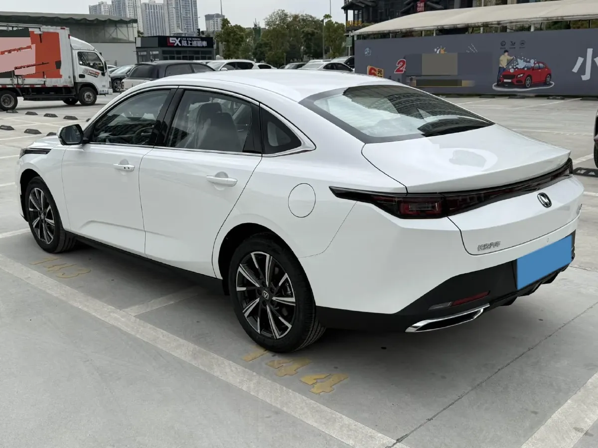 2025 ChangAn Eado 1.5T 192HP L4 7DCT,autocango,china used car exporter,china ev exporter,chinese used car exporter,chinese used ev exporter