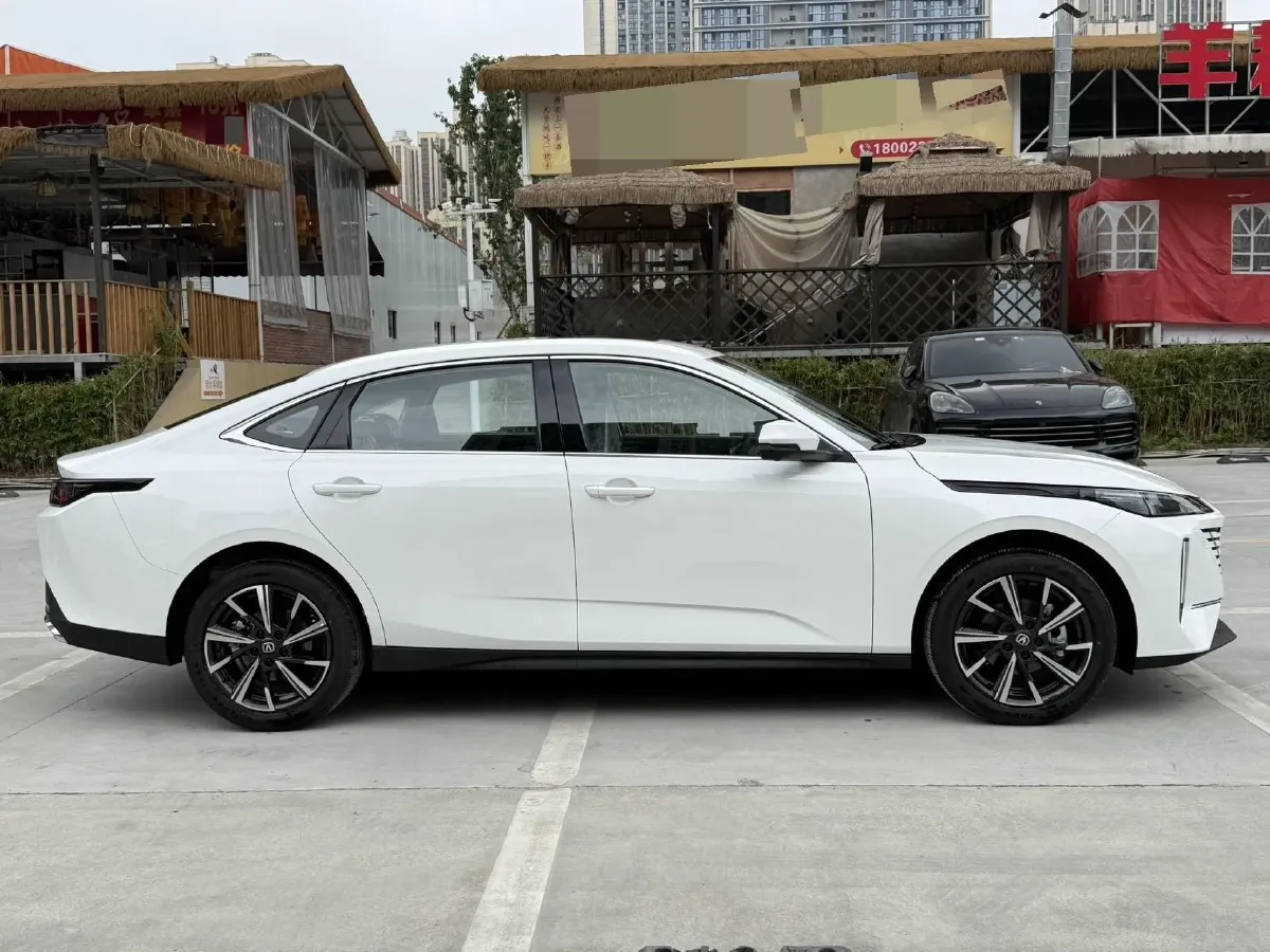 2025 ChangAn Eado 1.5T 192HP L4 7DCT,autocango,china used car exporter,china ev exporter,chinese used car exporter,chinese used ev exporter