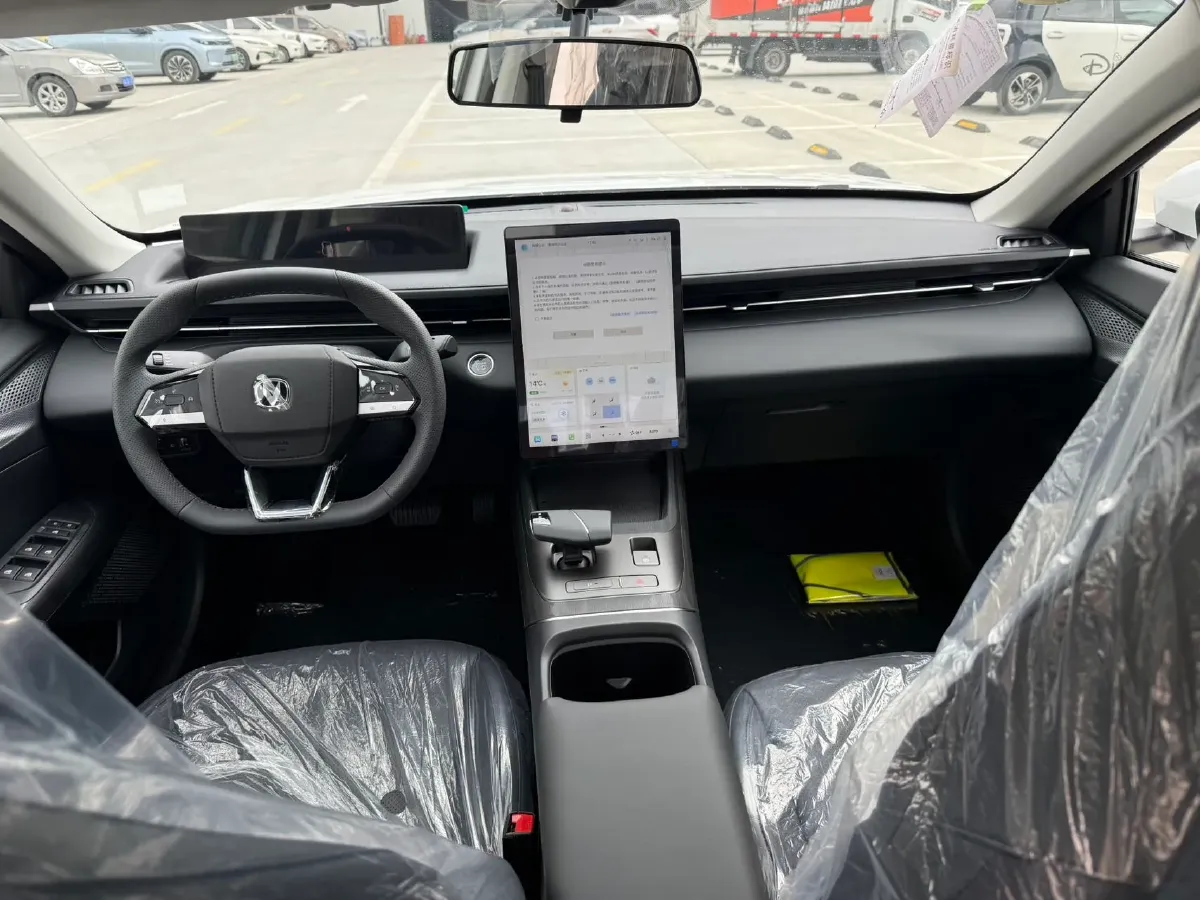 2025 ChangAn Eado 1.5T 192HP L4 7DCT,autocango,china used car exporter,china ev exporter,chinese used car exporter,chinese used ev exporter