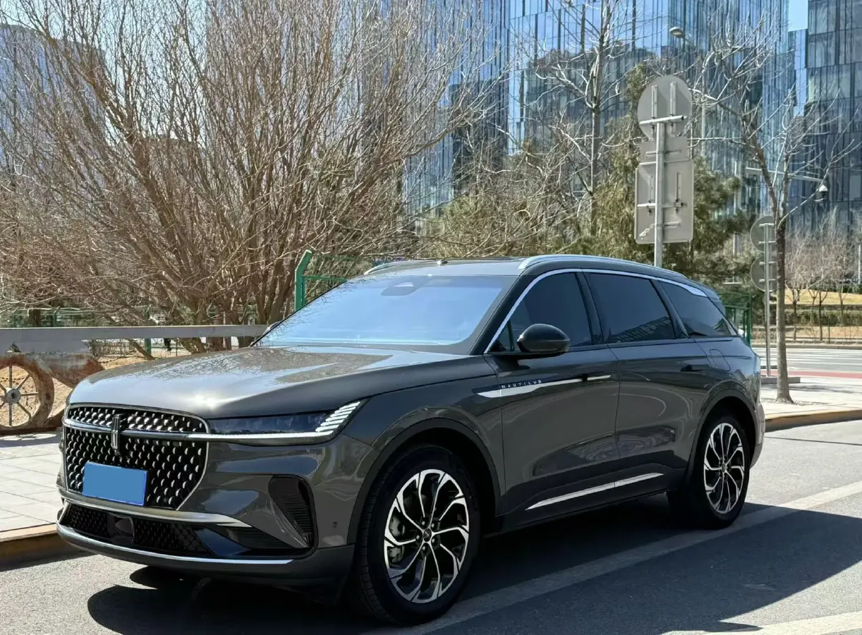 2023 Lincoln Nautilus 2.0T 261HP L4 8AT,autocango,china used car exporter,china ev exporter,chinese used car exporter,chinese used ev exporter