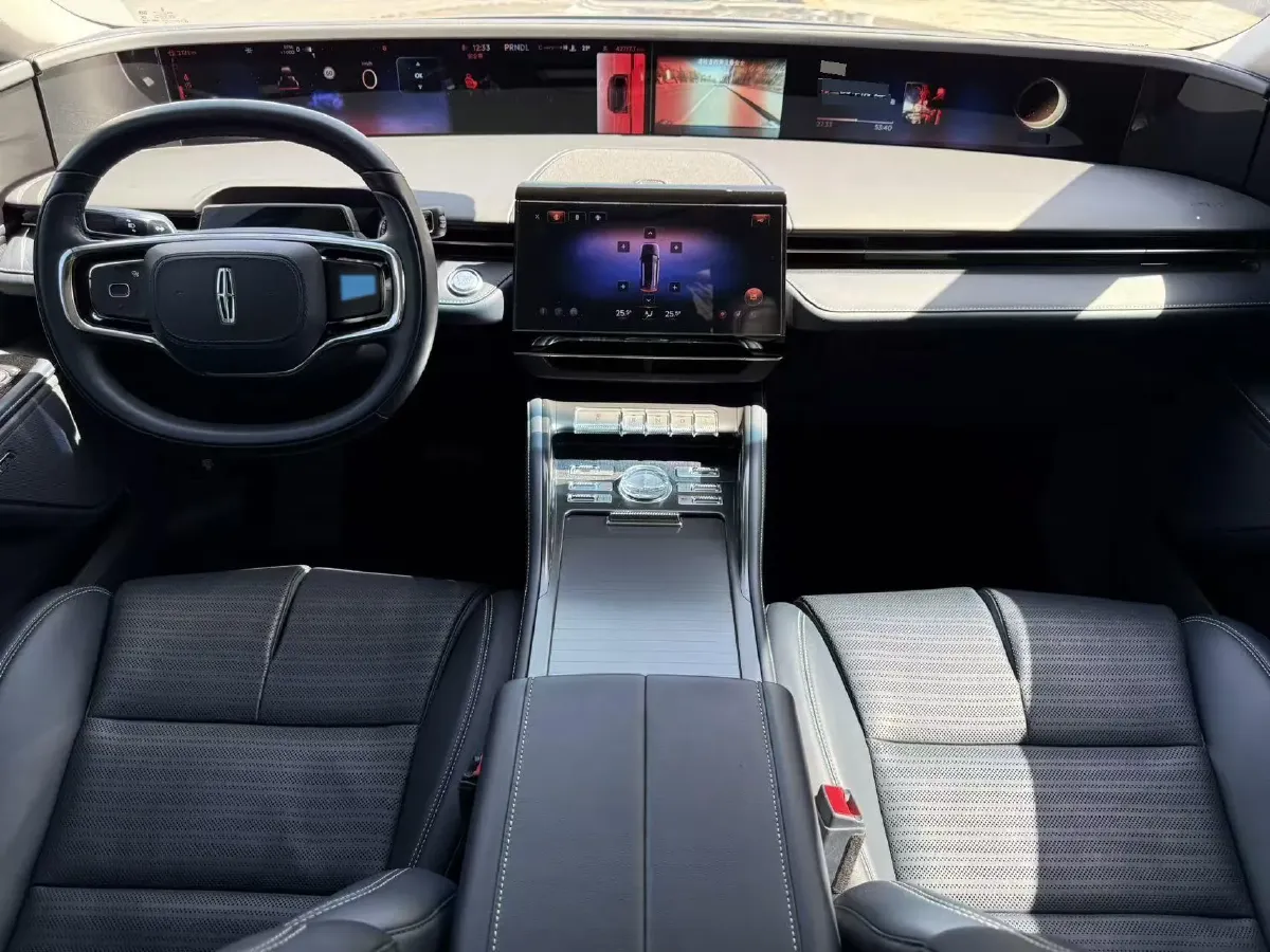 2023 Lincoln Nautilus 2.0T 261HP L4 8AT,autocango,china used car exporter,china ev exporter,chinese used car exporter,chinese used ev exporter