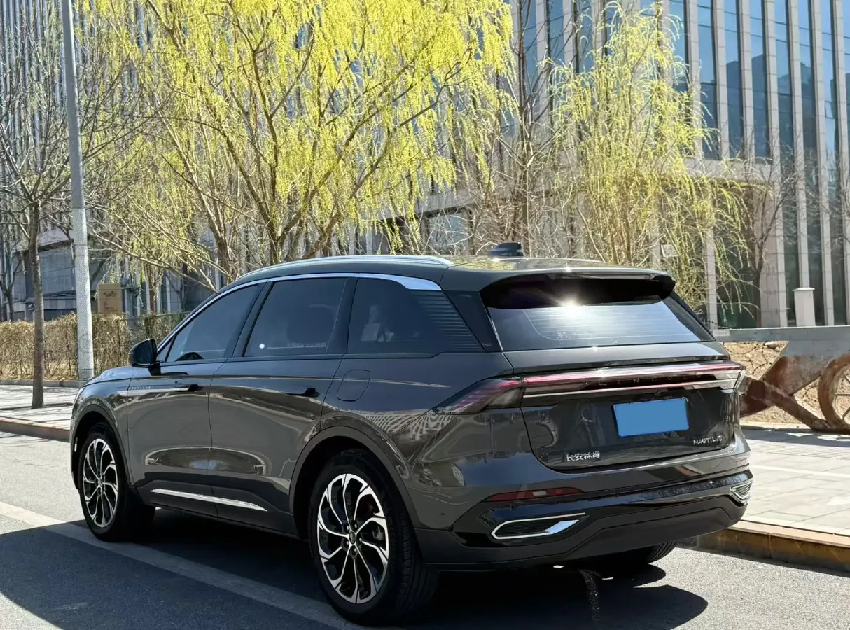 2023 Lincoln Nautilus 2.0T 261HP L4 8AT,autocango,china used car exporter,china ev exporter,chinese used car exporter,chinese used ev exporter