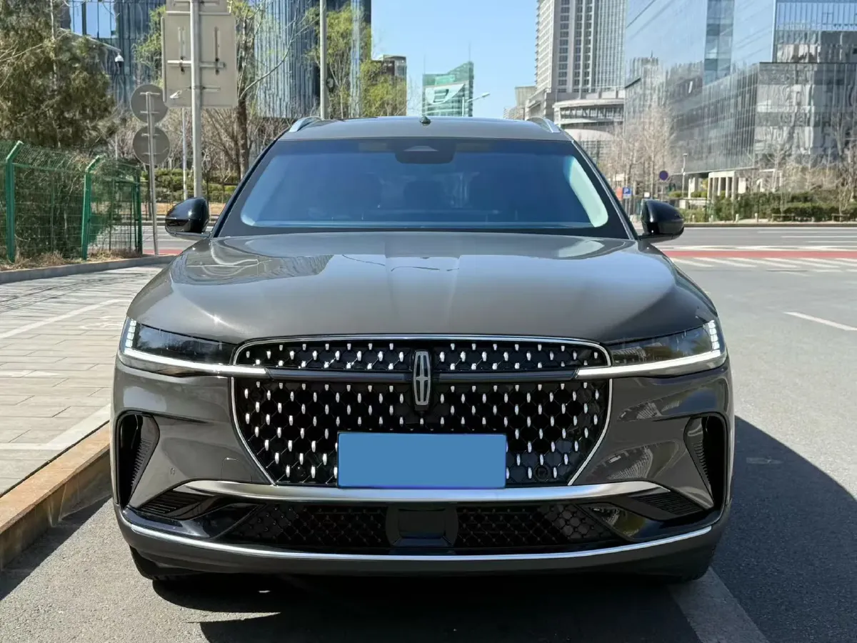 2023 Lincoln Nautilus 2.0T 261HP L4 8AT,autocango,china used car exporter,china ev exporter,chinese used car exporter,chinese used ev exporter
