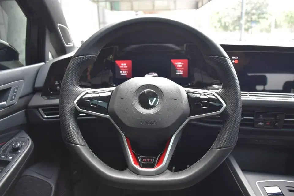 2023 Volkswagen GolfGTI 2.0T 220HP L4 7DCT,autocango,china used car exporter,china ev exporter,chinese used car exporter,chinese used ev exporter