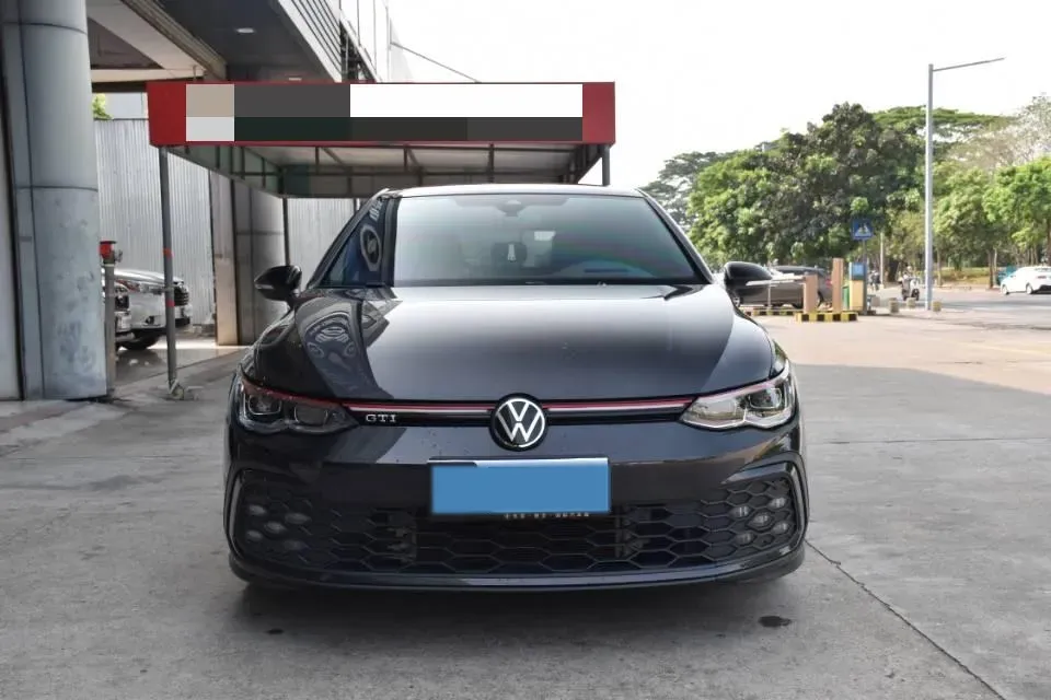 2023 Volkswagen GolfGTI 2.0T 220HP L4 7DCT,autocango,china used car exporter,china ev exporter,chinese used car exporter,chinese used ev exporter