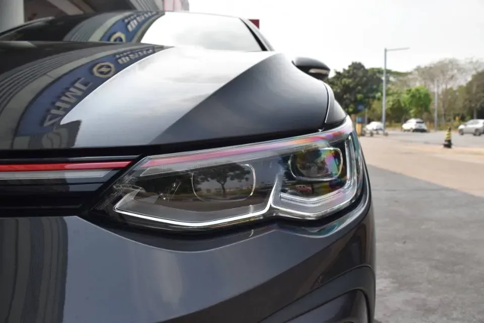 2023 Volkswagen GolfGTI 2.0T 220HP L4 7DCT,autocango,china used car exporter,china ev exporter,chinese used car exporter,chinese used ev exporter