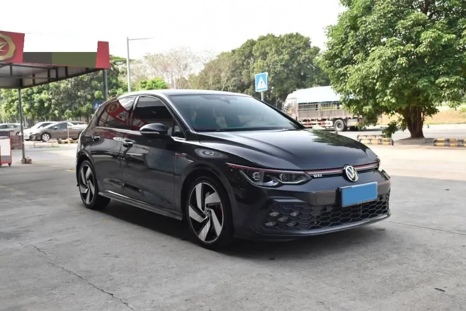 2023 Volkswagen GolfGTI 2.0T 220HP L4 7DCT,autocango,china used car exporter,china ev exporter,chinese used car exporter,chinese used ev exporter