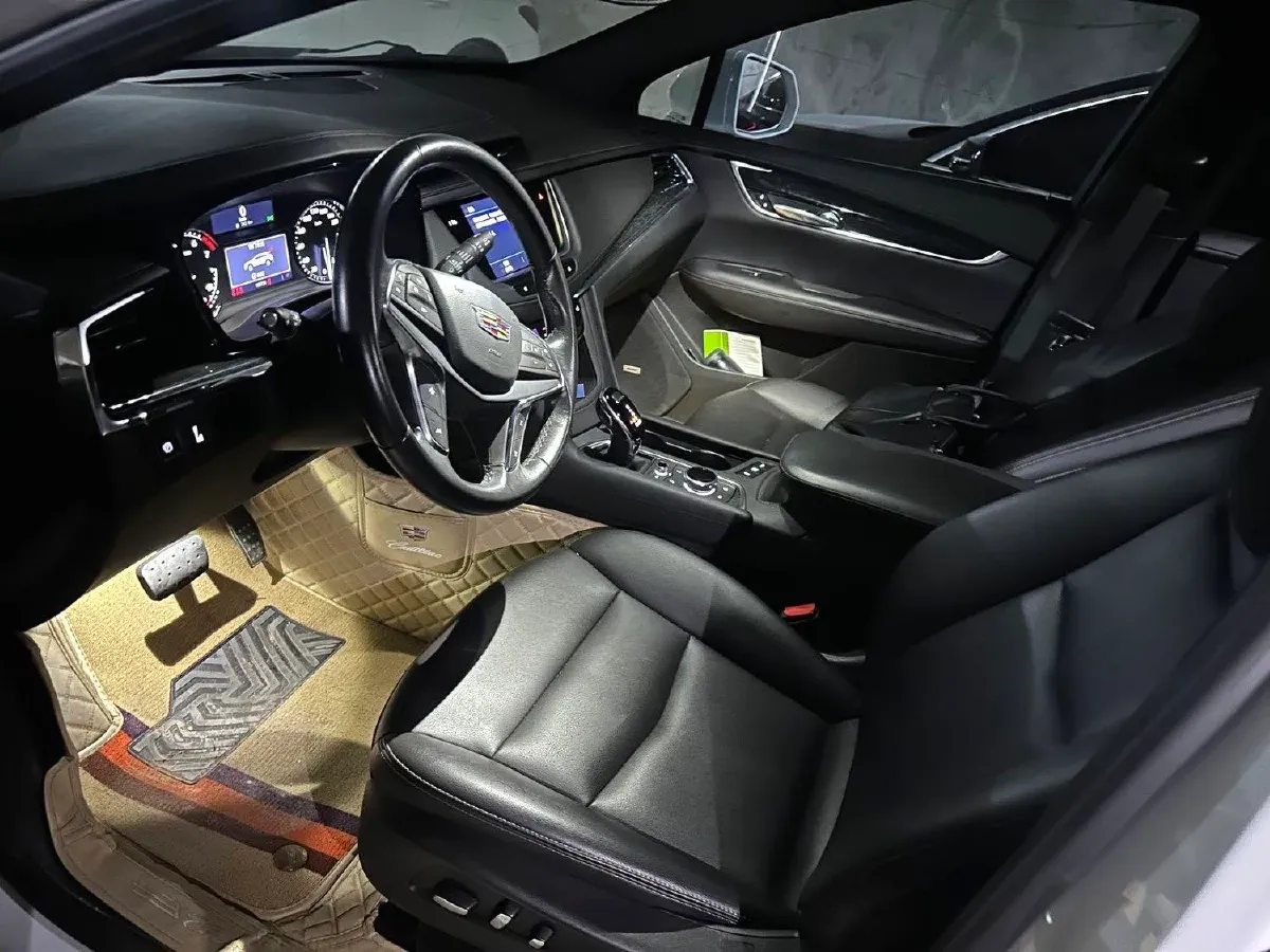 2022 Cadillac XT5 2.0T 237HP L4 9AT,autocango,china used car exporter,china ev exporter,chinese used car exporter,chinese used ev exporter