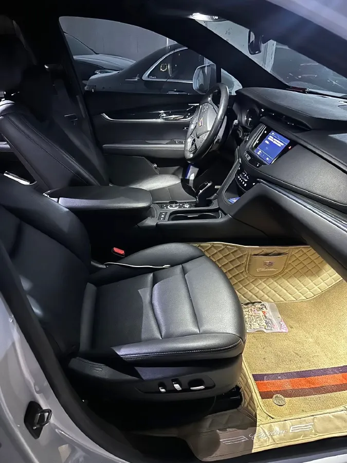 2022 Cadillac XT5 2.0T 237HP L4 9AT,autocango,china used car exporter,china ev exporter,chinese used car exporter,chinese used ev exporter