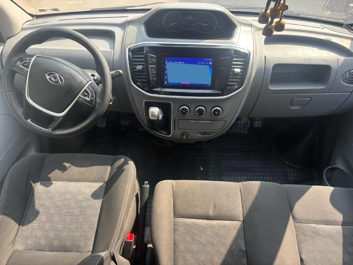 2020 MAXUS XinTu V80 2.5T 136HP L4 6MT,autocango,china used car exporter,china ev exporter,chinese used car exporter,chinese used ev exporter