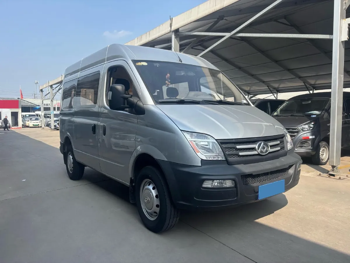 2020 MAXUS XinTu V80 2.5T 136HP L4 6MT,autocango,china used car exporter,china ev exporter,chinese used car exporter,chinese used ev exporter