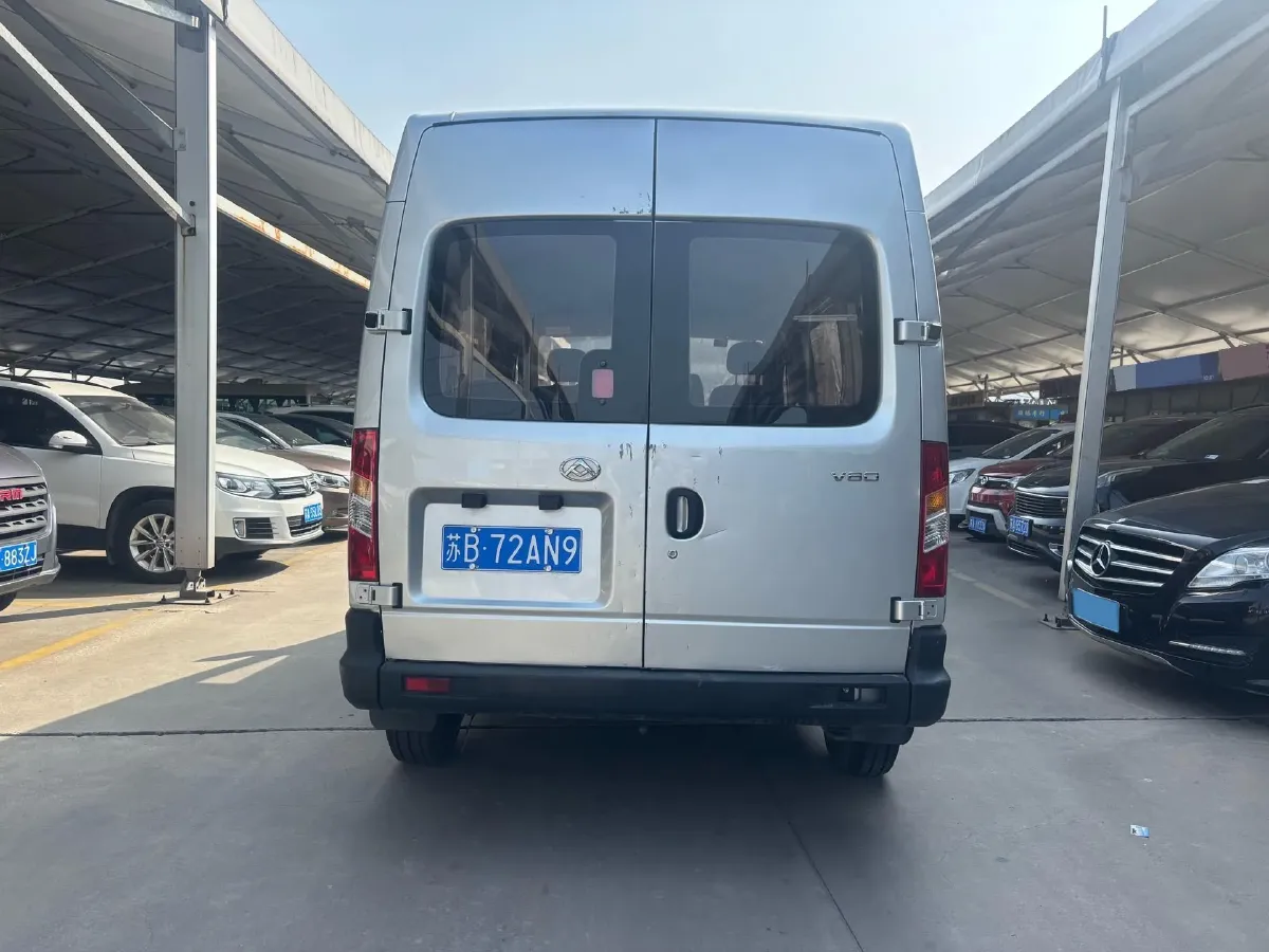 2020 MAXUS XinTu V80 2.5T 136HP L4 6MT,autocango,china used car exporter,china ev exporter,chinese used car exporter,chinese used ev exporter