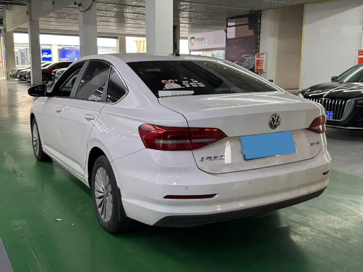 2018 Landwind XiaoYao 1.5T 163HP L4 CVT,autocango,china used car exporter,china ev exporter,chinese used car exporter,chinese used ev exporter