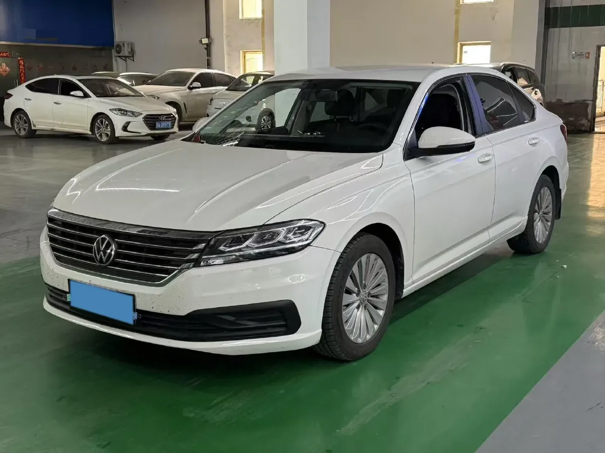2018 Landwind XiaoYao 1.5T 163HP L4 CVT,autocango,china used car exporter,china ev exporter,chinese used car exporter,chinese used ev exporter