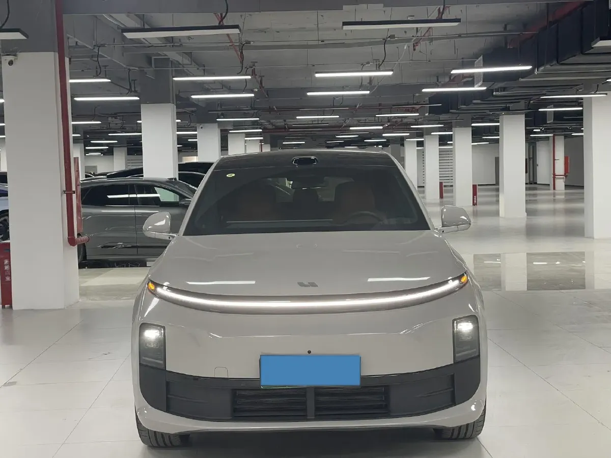 2025 Li L6 Range Extended 154HP L4 REEV,autocango,china used car exporter,china ev exporter,chinese used car exporter,chinese used ev exporter